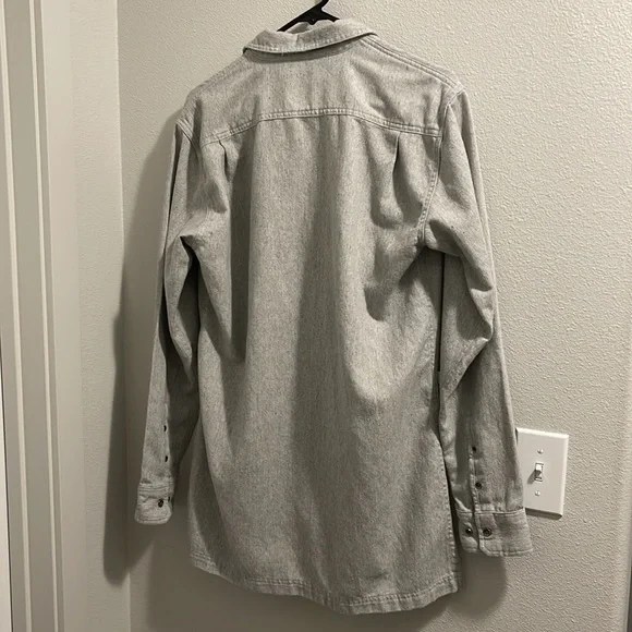 FairPlay size medium zip up flannel - Picture 5 of 5